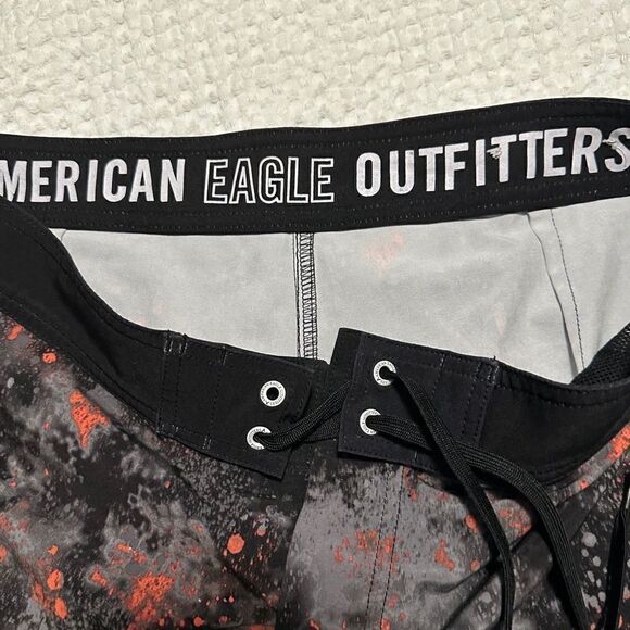 AMERICAN EAGLE Mens Board Shorts- Size Medium - Picture 3 of 3